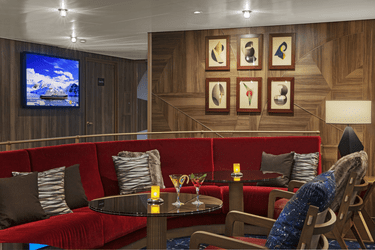 SEABOURN Constellation Lounge 1.png